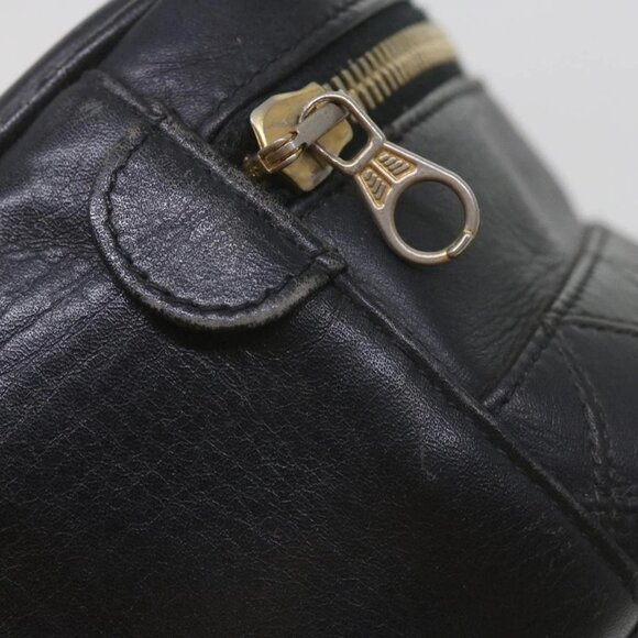 CHANEL Vanity Cosmetic Pouch Leather Black CC Auth - Picture 6 of 16